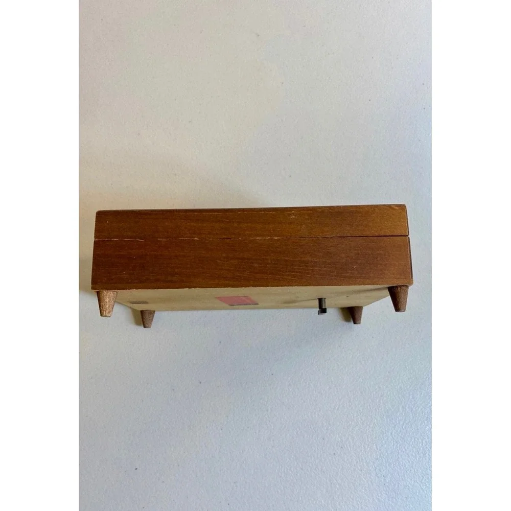 Vintage‎ Swiss Reuge Carved Wooden Music Box/Jewelry Box